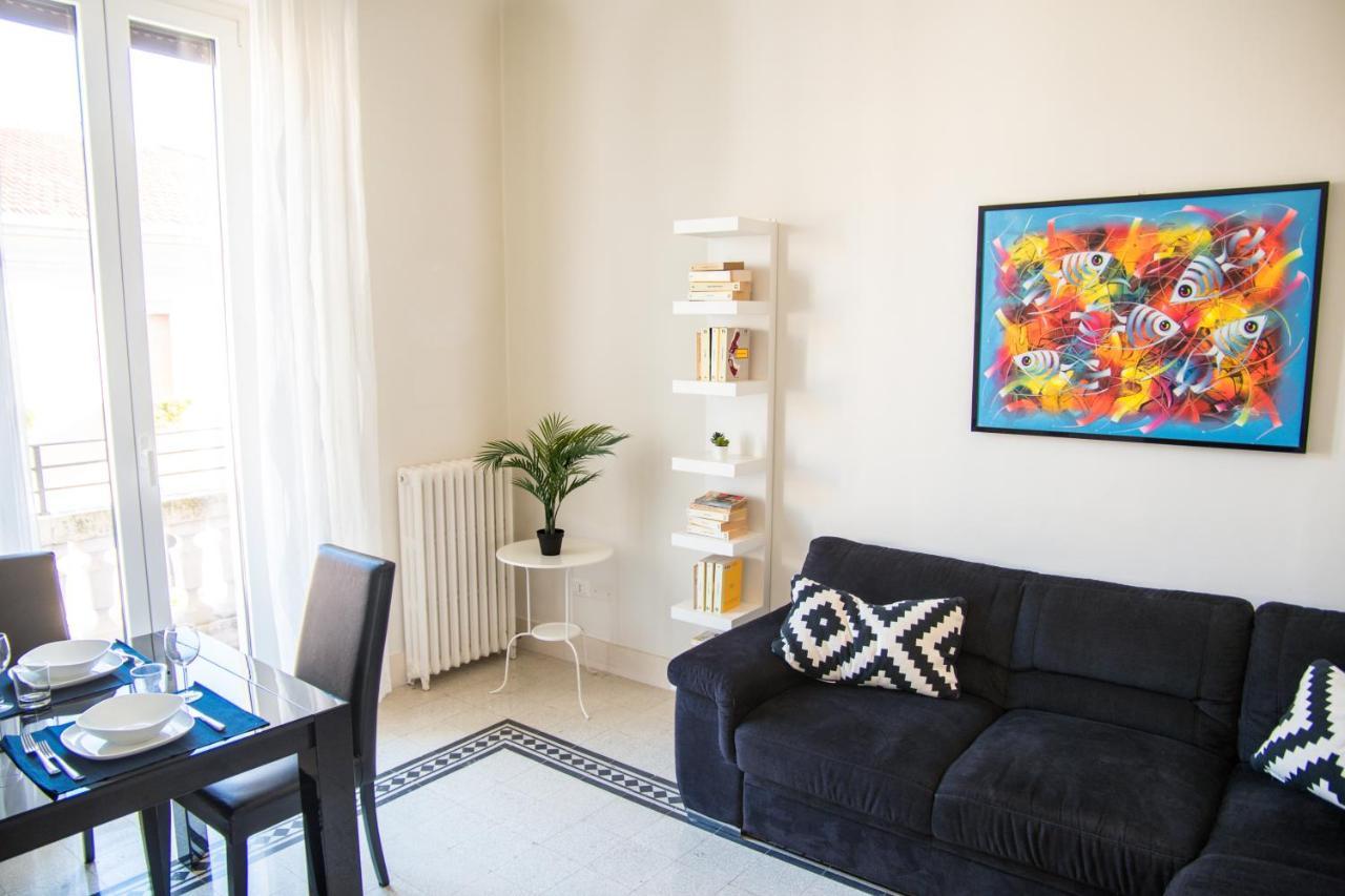 3 Suite Esclusive Con Balcone In Centro Citta, Mare A 450M, Prenota Ora! ペスカーラ エクステリア 写真